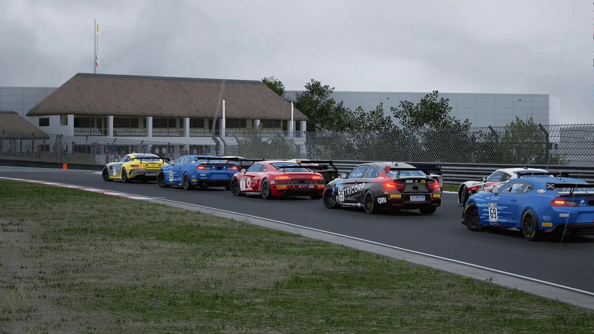 Assetto Corsa Competizione: GT4 Pack DLC (Xbox Series & PC) - screenshot wysokiej jakości